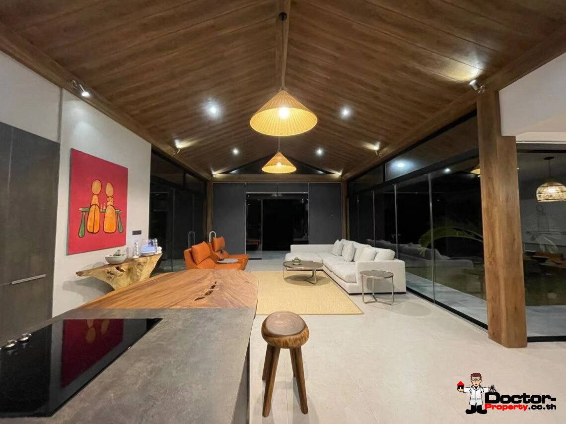 5 Bedroom Beachfront Villa – Na Mueang, Koh Samui – For Sale